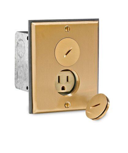 Extensiones y multicontactos, Placa de piso con contacto dúplex, Latón